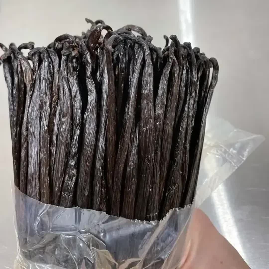 display of vanilla beans grade A with their unique shiny color.